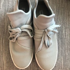 Steve Madden Lancer Gray